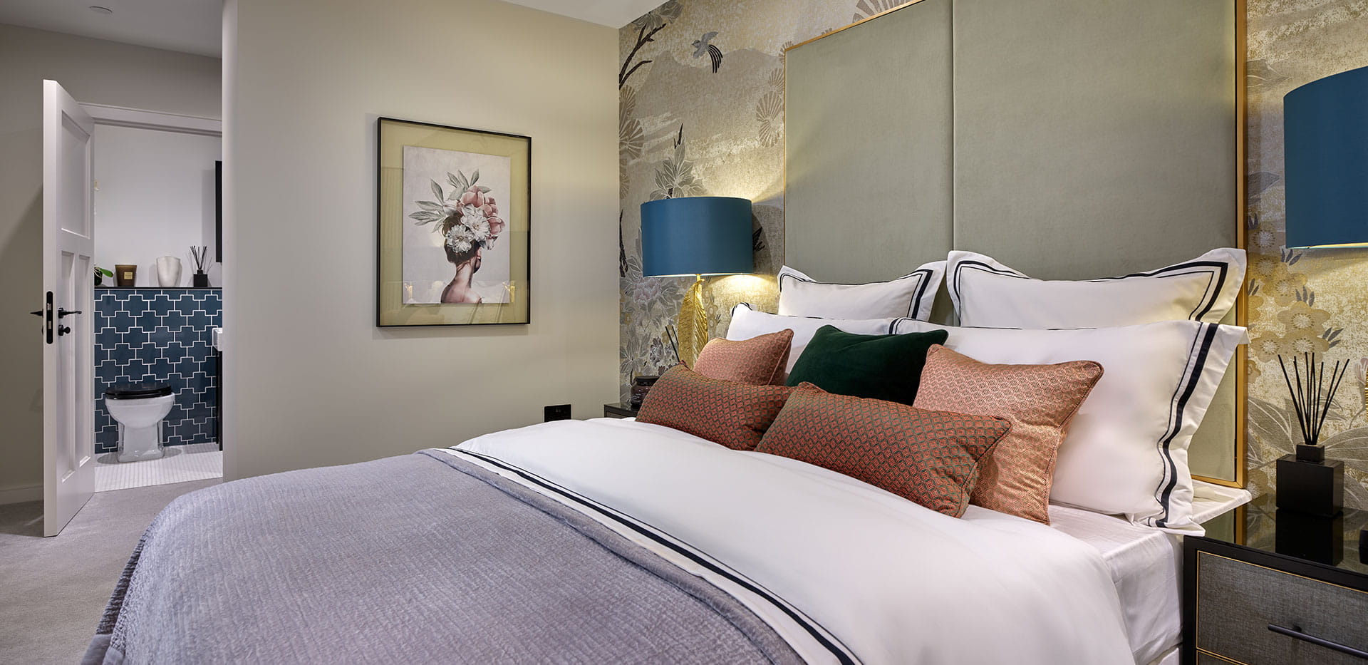 royal exchange showapt bedroom5.ashx 